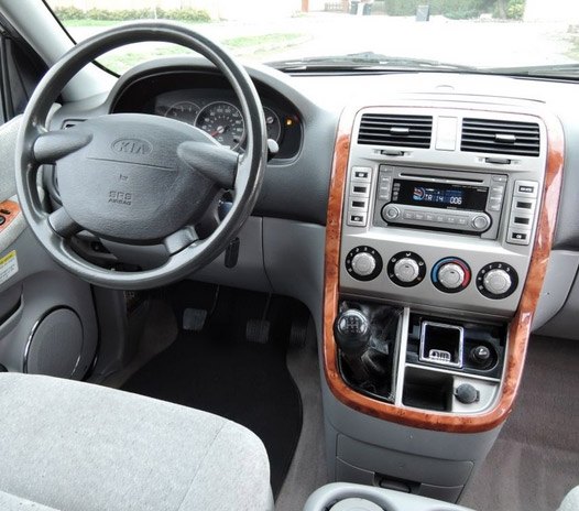 Autorádio KIA Carnival 1999-2005 JVC KD-X162 s instalační sadou