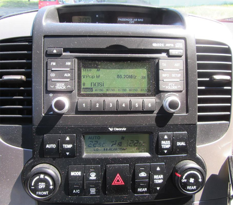 Autorádio KIA Carnival 2006-2014 JVC KD-T922BT Bluetooth s instalační sadou
