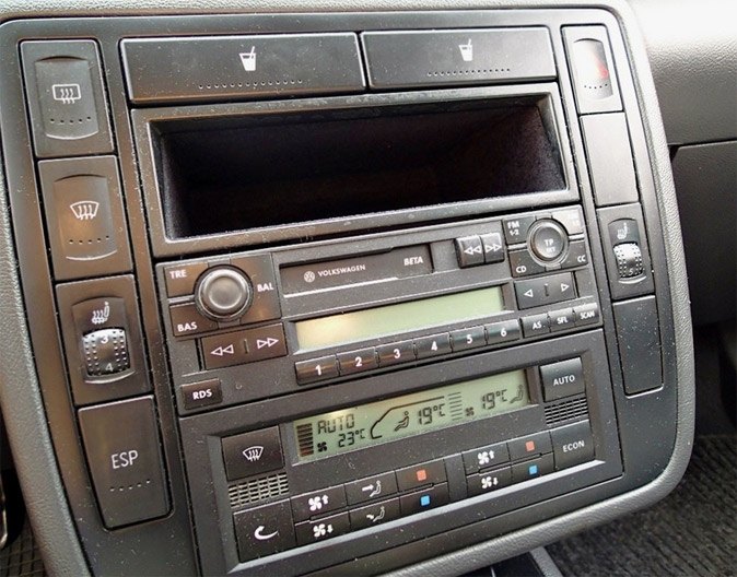 Autorádio VW Sharan 2003-2009 JVC KD-T922BT Bluetooth s instalační sadou