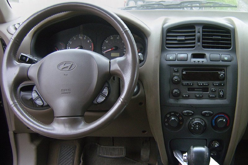 Rámeček autorádia HYUNDAI Sonata Santa Fe 2001-2006 Sada s konektorem