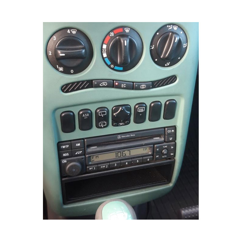 Autorádio MERCEDES A W168 1997-2004 JVC KD-T702BT Bluetooth s instalační sadou