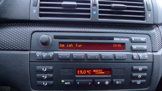 Autorádio BMW E46 1998-2003 JVC KD-X382BT Bluetooth s instalační sadou