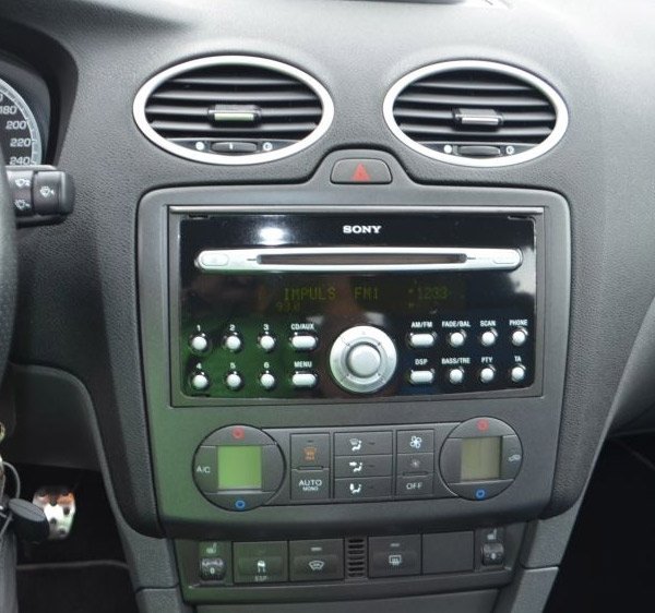 Autorádio FORD Focus 2004-2007 JVC KD-X382BT Bluetooth s instalační sadou