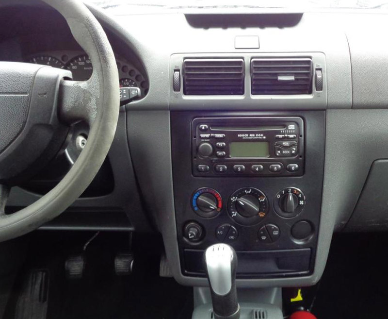 Autorádio FORD Tourneo Connect 2002-2006 JVC KD-X382BT Bluetooth s instalační sadou