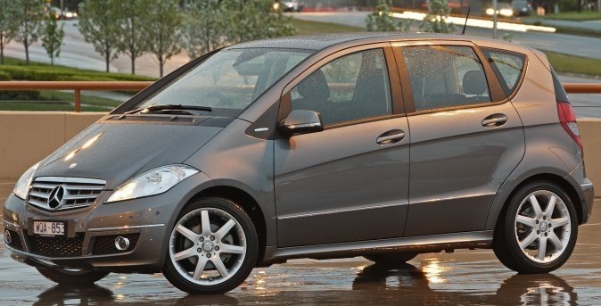 Autorádio MERCEDES A W169 2004-2012 JVC KD-X382BT Bluetooth s instalační sadou