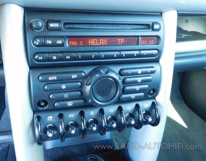 Autorádio MINI COOPER R50 R52 R53 JVC KD-X382BT Bluetooth s instalační sadou