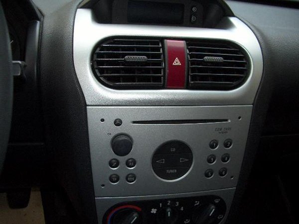 Autorádio OPEL CORSA C 2000-2004 JVC KD-X382BT Bluetooth s instalační sadou