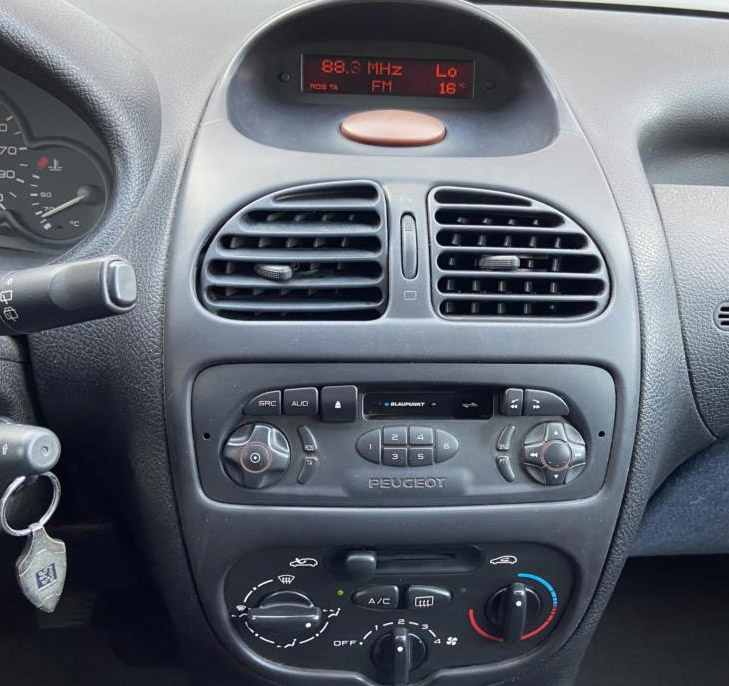 Autorádio PEUGEOT 206 1998-2002 JVC KD-X382BT Bluetooth s instalační sadou