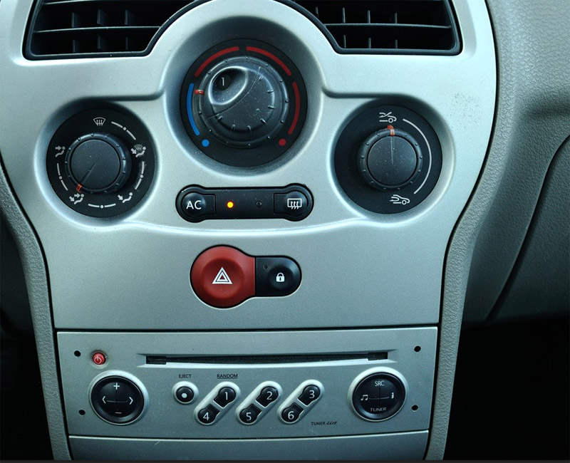 Autorádio RENAULT Megane 2 Scenic 2 Modus JVC KD-X382BT Bluetooth s instalační sadou