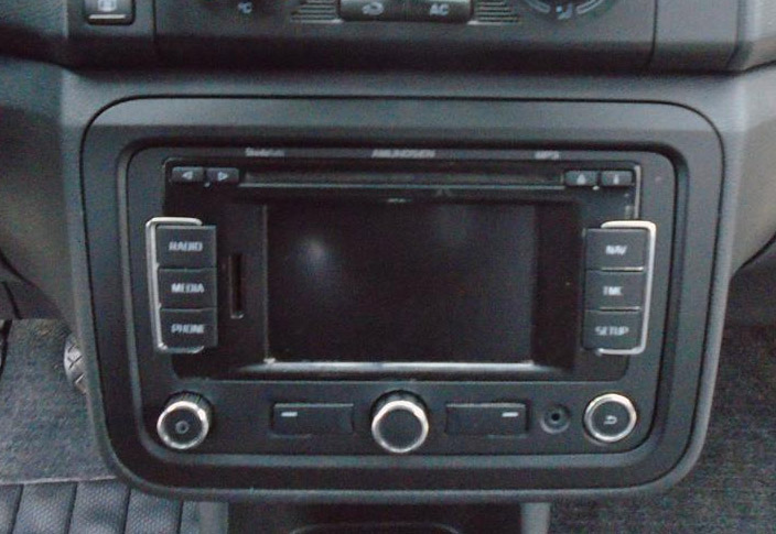 Autorádio ŠKODA Fabia II. Roomster 2DIN JVC KD-X382BT Bluetooth s instalační sadou