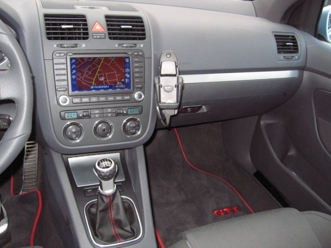 Autorádio VW Golf 5 Golf 6 JVC KD-X282BT Bluetooth s instalační sadou