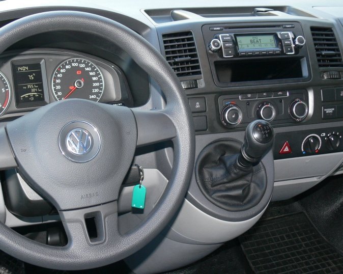 Autorádio VW Transporter T5 od 2009 JVC KD-X282BT Bluetooth s instalační sadou