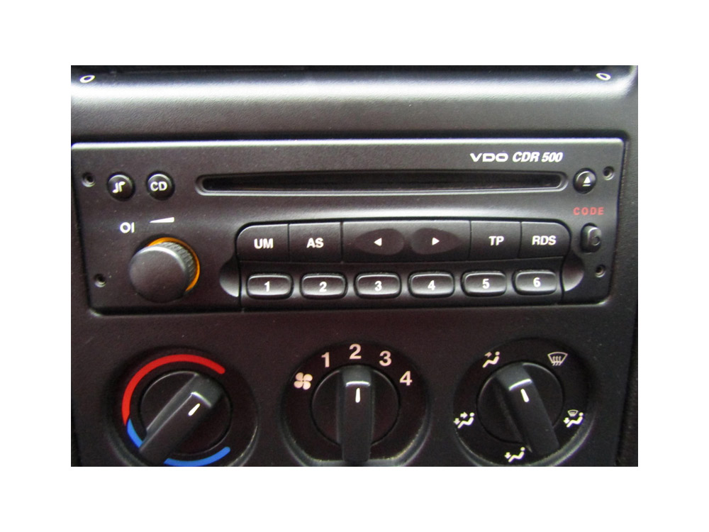 Autorádio OPEL Astra G JVC KD-X282BT Bluetooth s instalační sadou