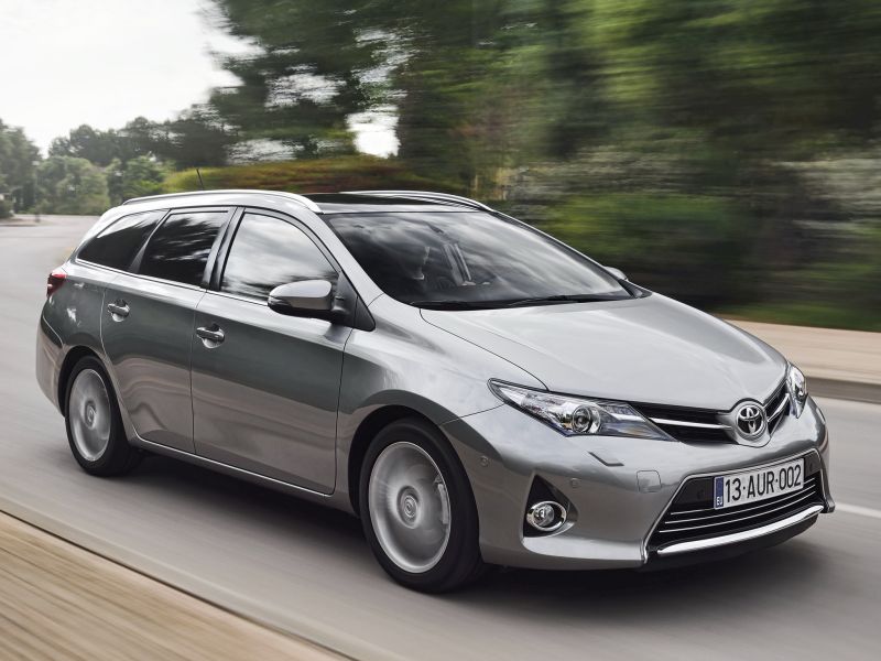 Reproduktory TOYOTA Auris E180 ESX SXE62 s redukcemi