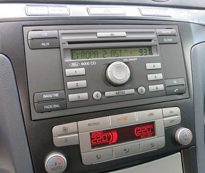 Autorádio FORD Galaxy 2006-2007 JVC KD-T702BT Bluetooth s instalační sadou