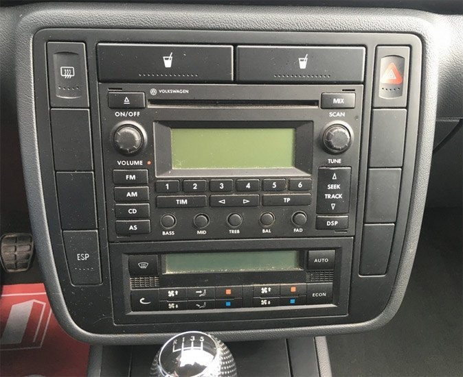 Autorádio VW Sharan RCD JVC KD-T702BT Bluetooth s instalační sadou