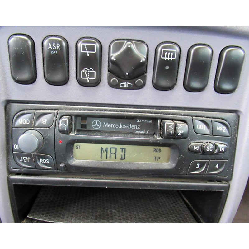 Autorádio MERCEDES A W168 1997-2004 JVC KD-X162 s instalační sadou