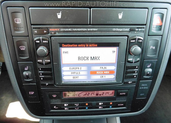 Autorádio SEAT Alhambra JVC KD-X162 s instalační sadou