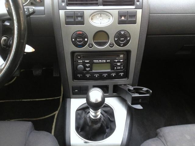 Autorádio FORD Mondeo do 2002 JVC KD-X162 s instalační sadou