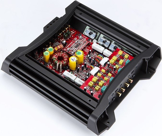 Zesilovač KICKER ZX200.4