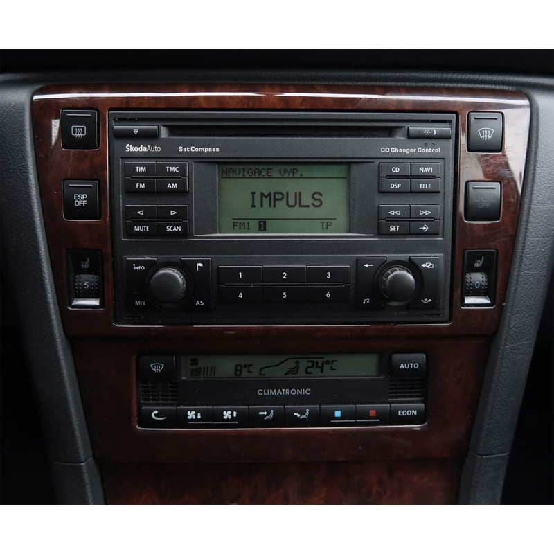 Autorádio ŠKODA Superb I. Rhapsody SatCompass JVC KD-T922BT Bluetooth s instalační sadou